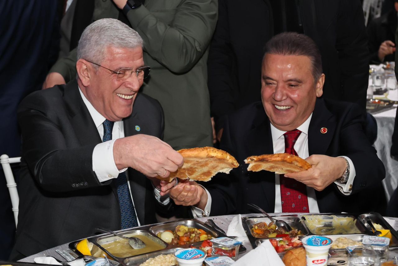 İYİ Parti Genel Başkanı Müsavat Dervişoğlu Antalya'da