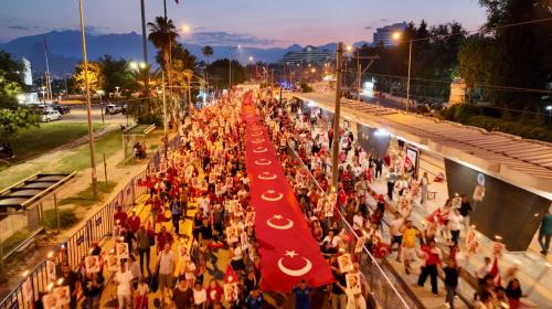 19 Mayıs da Antalyalılar tek yürek oldu